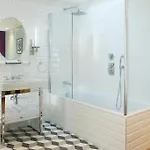 Madame Cadet 4* Paris