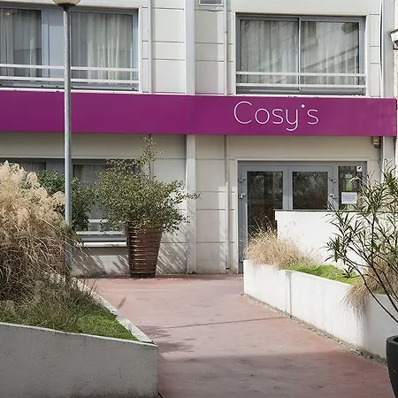 Cadet 4* Paris