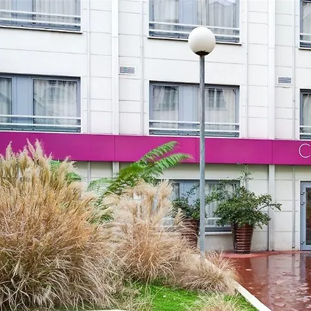 Cadet Aparthotel 4*