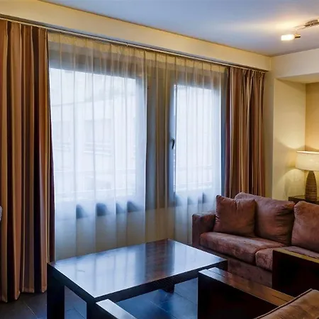 Cadet 4* Paris
