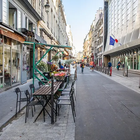 Madame Cadet 4* Paris