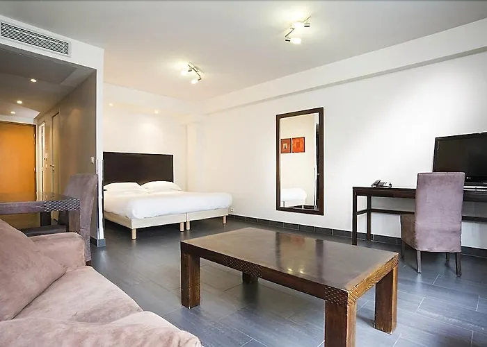 Cadet Apartmanhotel 4*
