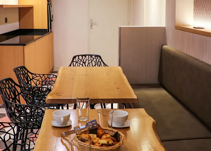 Apartmanhotel Cadet 4*